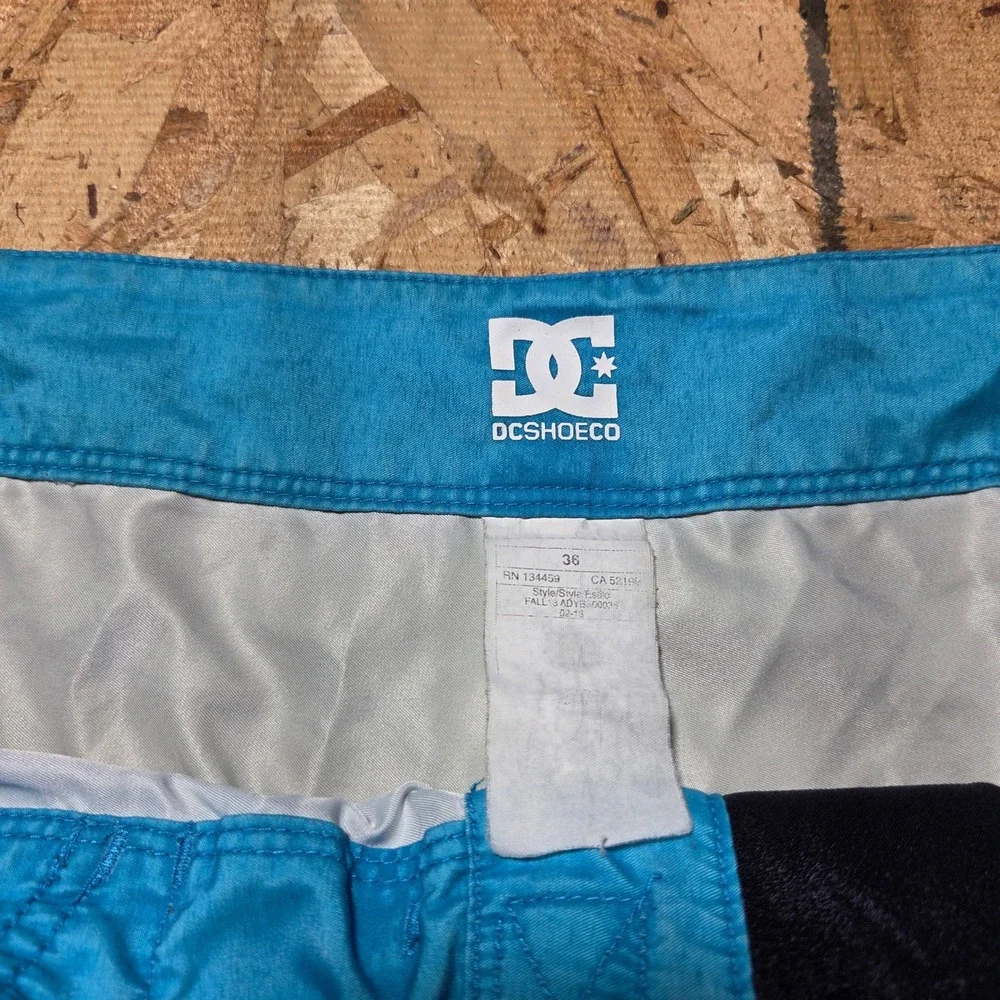 DC Shoes Board Shorts Mens 36 Blue Striped Orange Logo Y2K Skater Swim Trunks